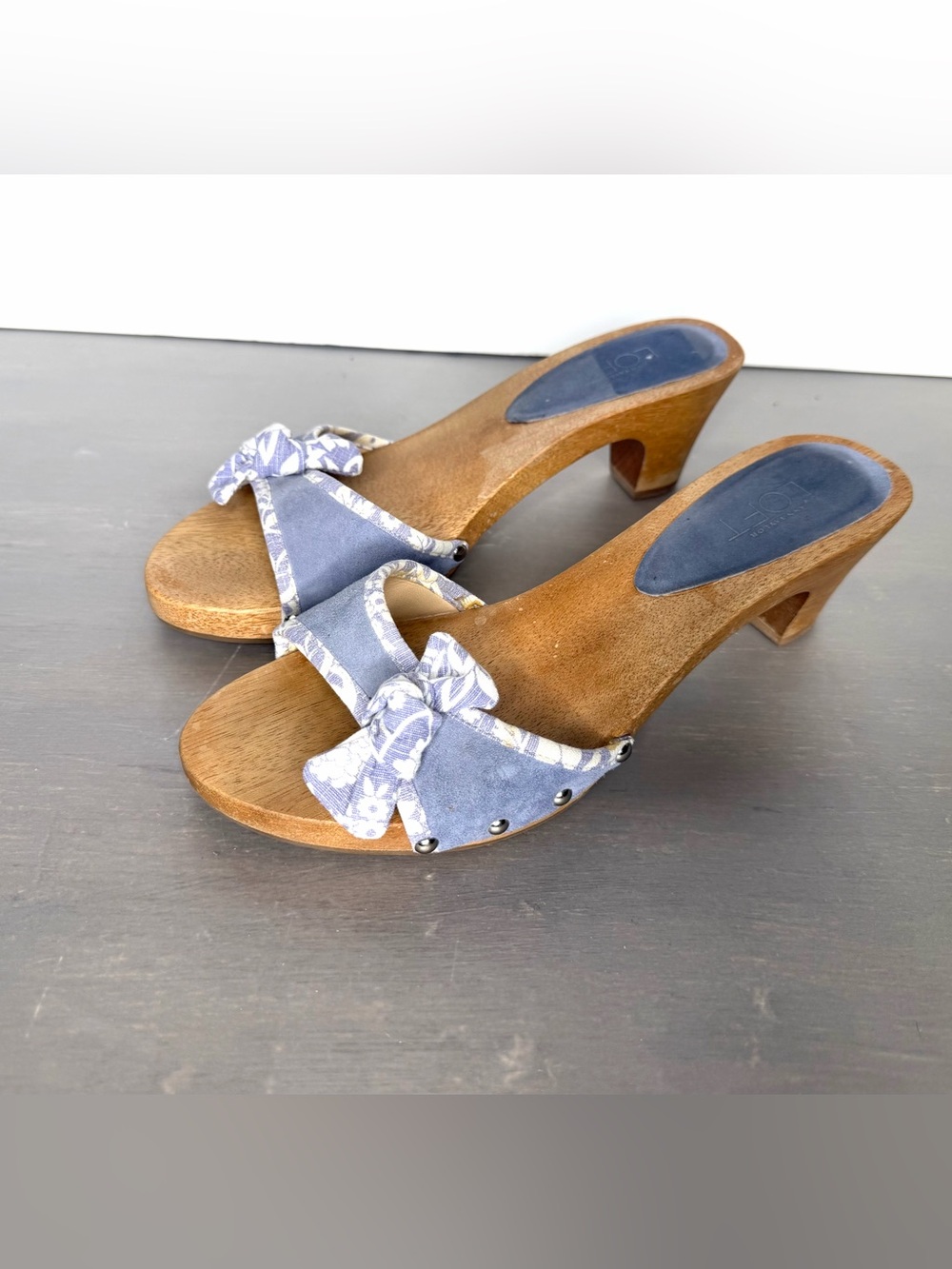 Loft Women’s Blue Suede Floral Wooden Sandals Y2K Size 7.5